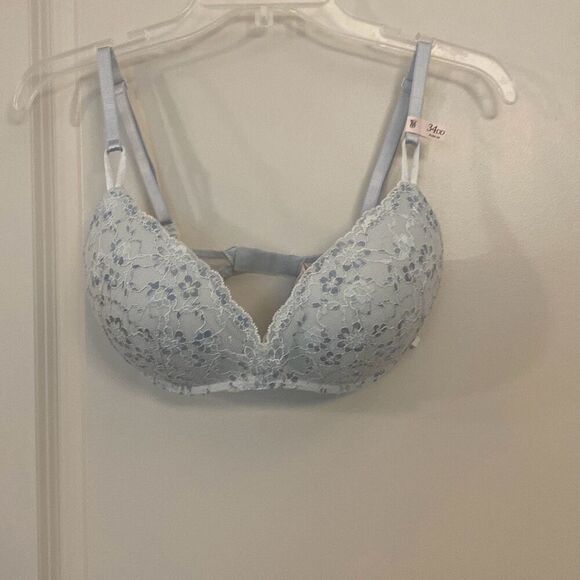 Victoria’s Secret padded no wire bra size size 34DD - Picture 2 of 8